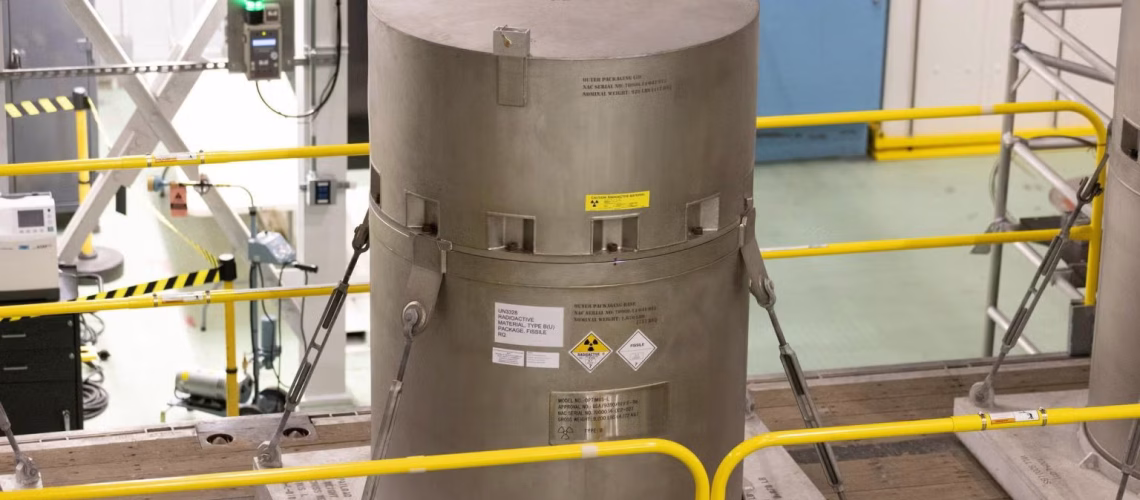 projectpelecask-inl.jpg